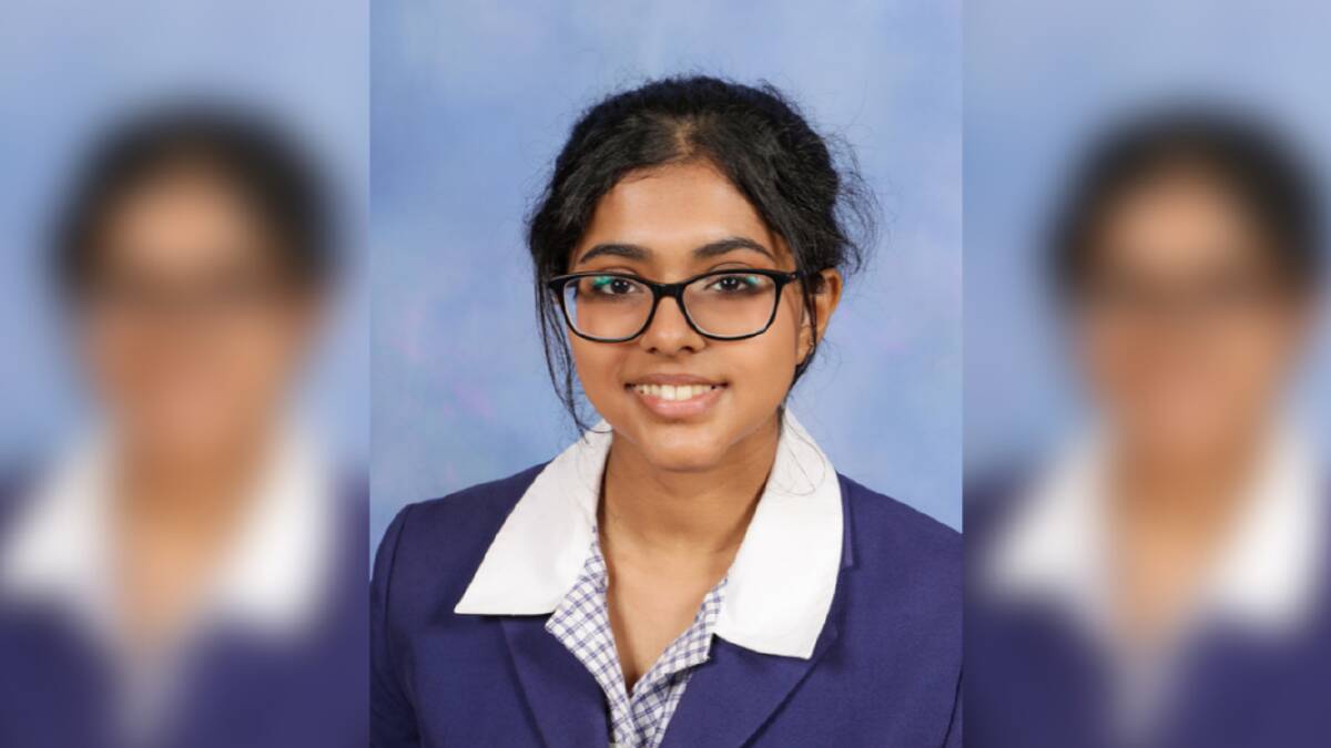 Hamna Mohamed Fahmi is the dux of her school with her ATAR of 99.75. Picture supplied