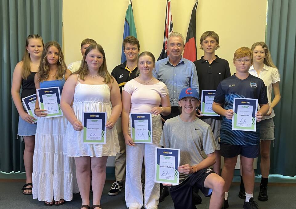 Page MP Kevin Hogan with the latest round of kids from the Local Sporting Champions program. Picture supplied. 