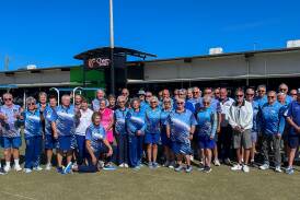 Bowls NSW CEO Tim Rowe (left) with members of Cherry Street Sports. Picture supplied.