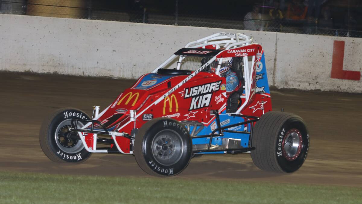 Jacob Jolley on his way to winning the Australian Wingless Sprintcar title on home soil. Picture by Tony Powell.