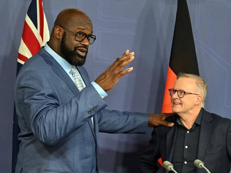 Anthony Albanese says Shaquille O'Neal approached him to lend support to the referendum. (Mick Tsikas/AAP PHOTOS)